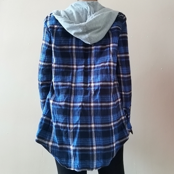 [SOLD]HOODED BLUE FLANNEL - Picture 2 of 4